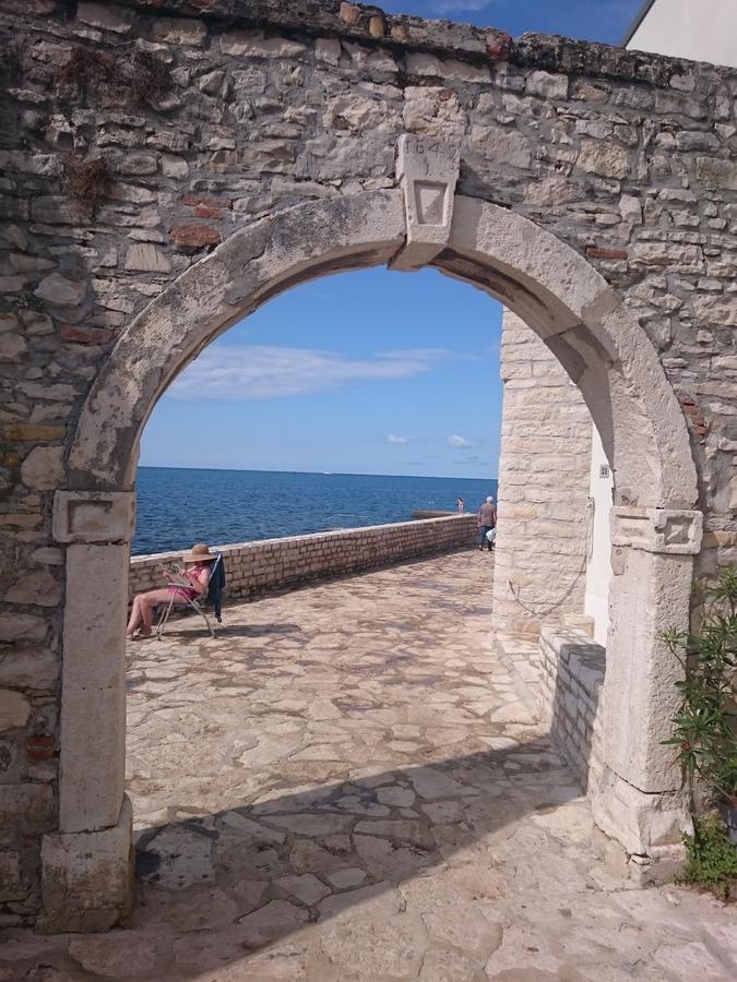 Novigrad Istria Guest House Gloria מראה חיצוני תמונה